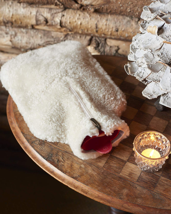 100% luxury Sheep's wool water bottle cover