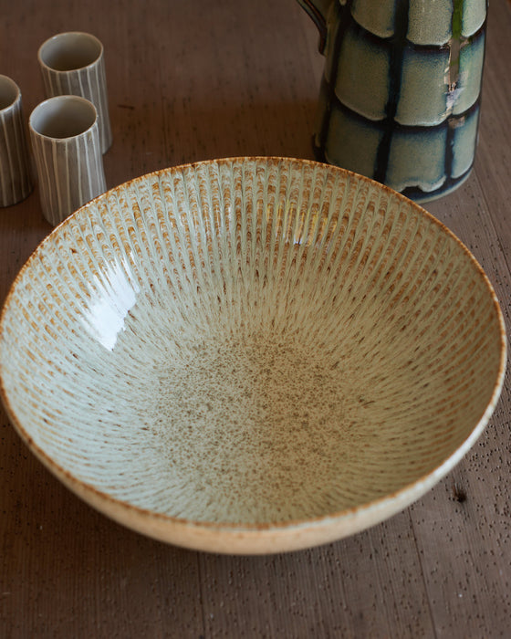 Glazed Stoneware Fleur bowl in natural shell like tones