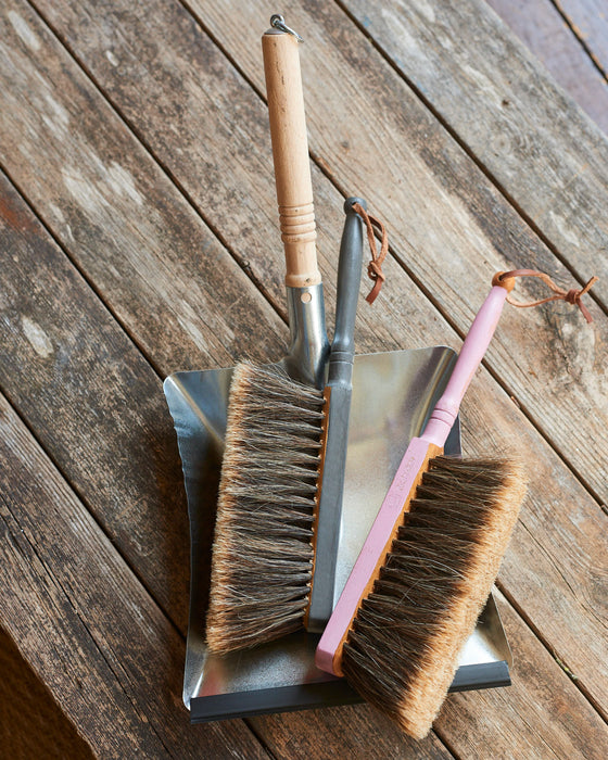 Beechwood split horse hair dust brush with leather loop