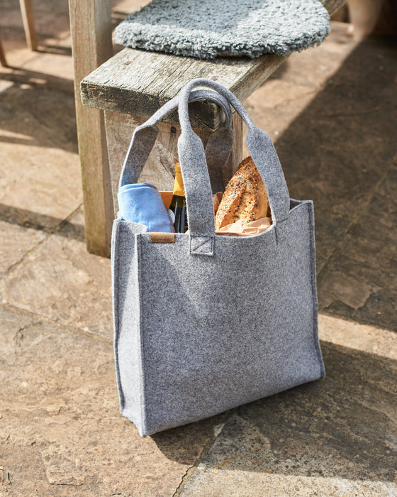 luxurious wool shopping bag in grey wool felt