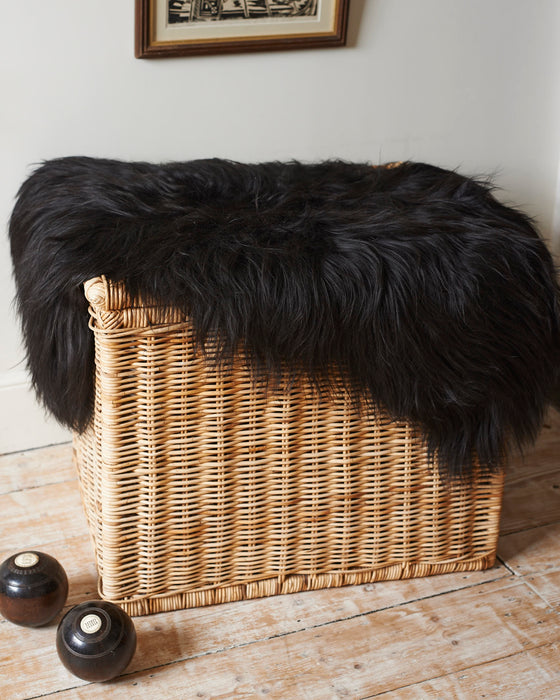 luxurious Icelandic sheepskin rugs.