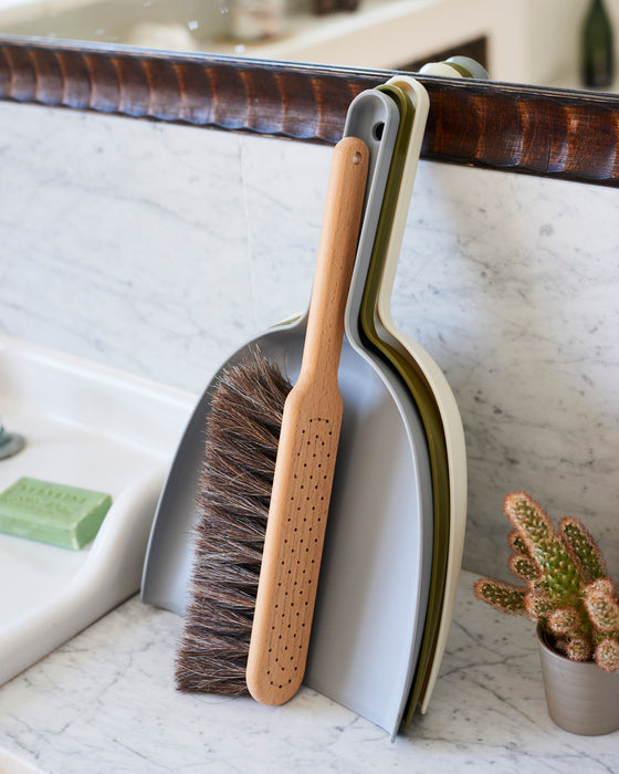 Handmade horsehair brush with moulded dustpan set