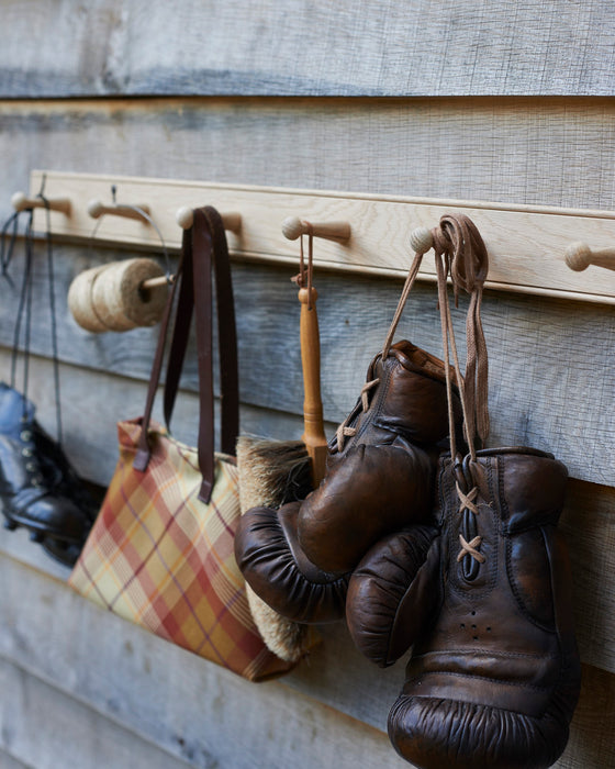 Traditional oak shaker peg rails