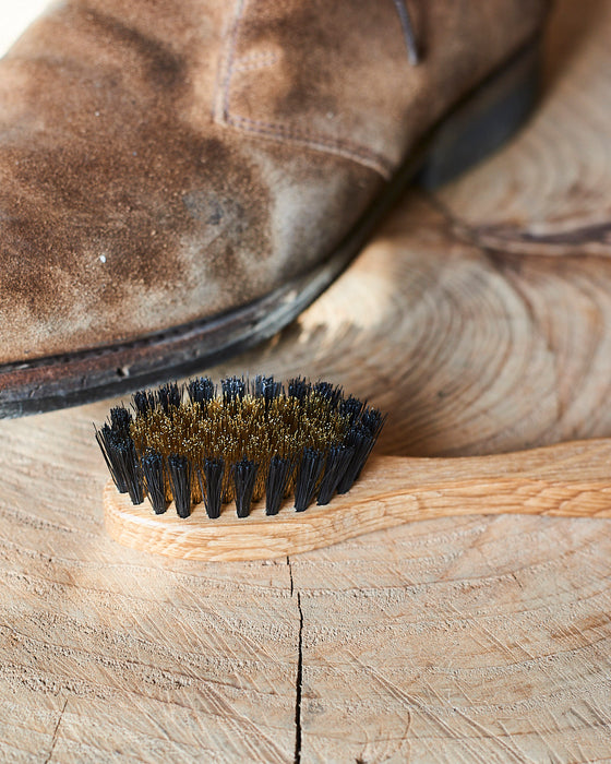 suede brush with oiled oakwood handle