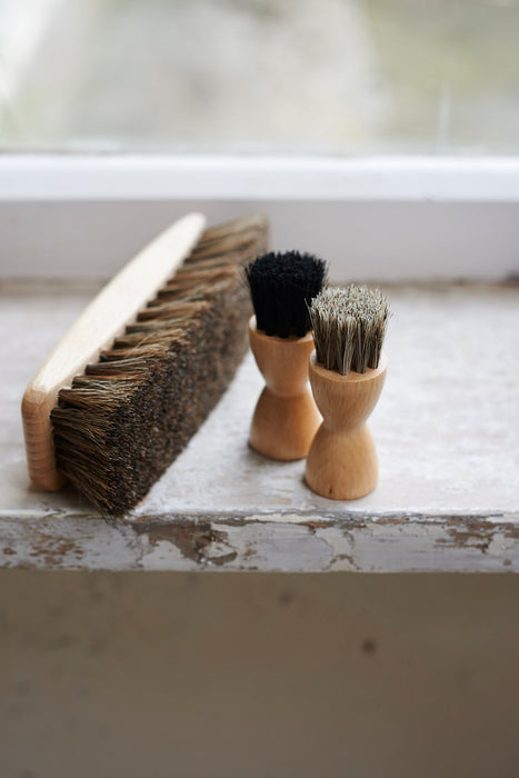 Luxury horsehair shoe shining brushes in beechwood